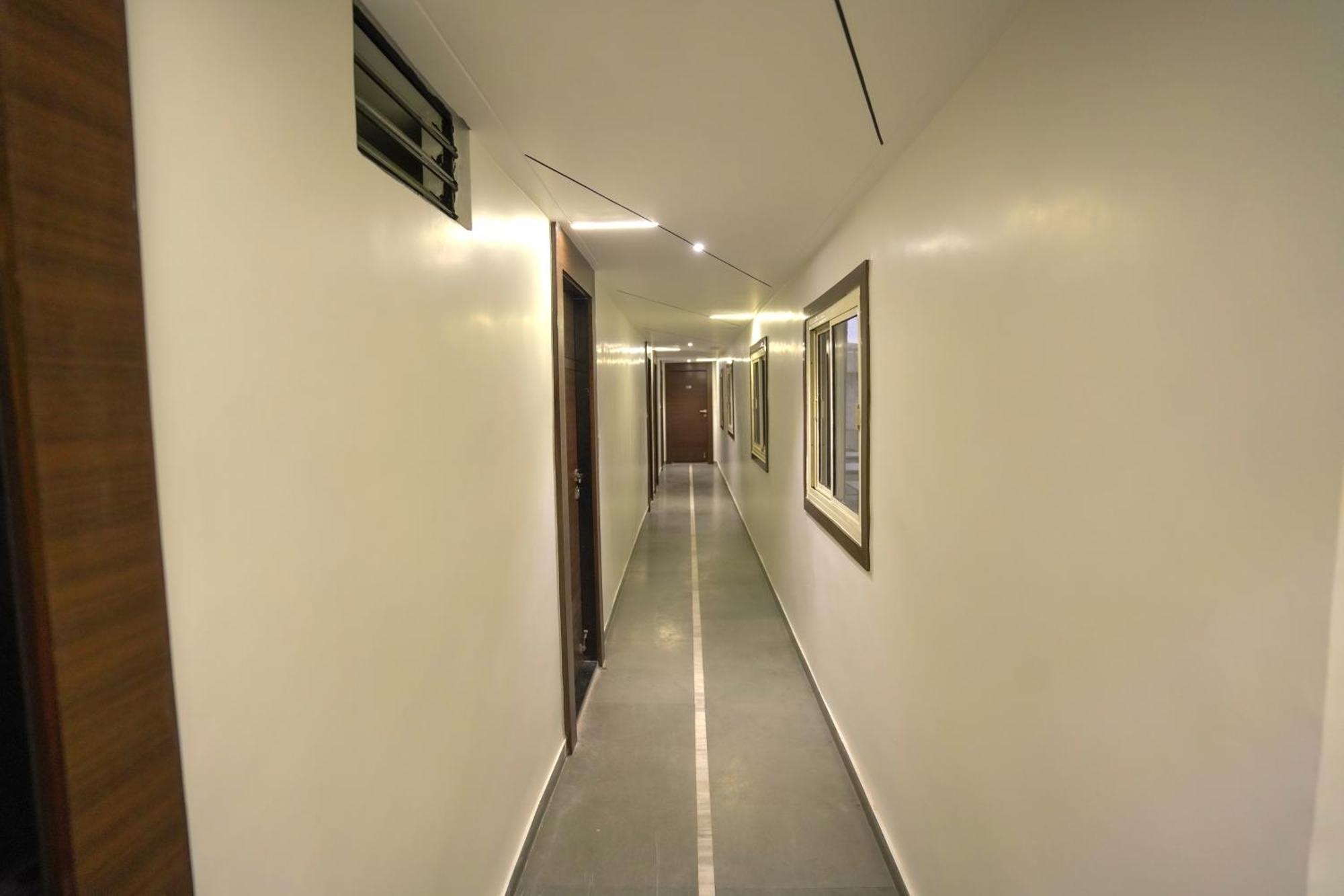 Hotel Shertown Ahmadabad Zewnętrze zdjęcie